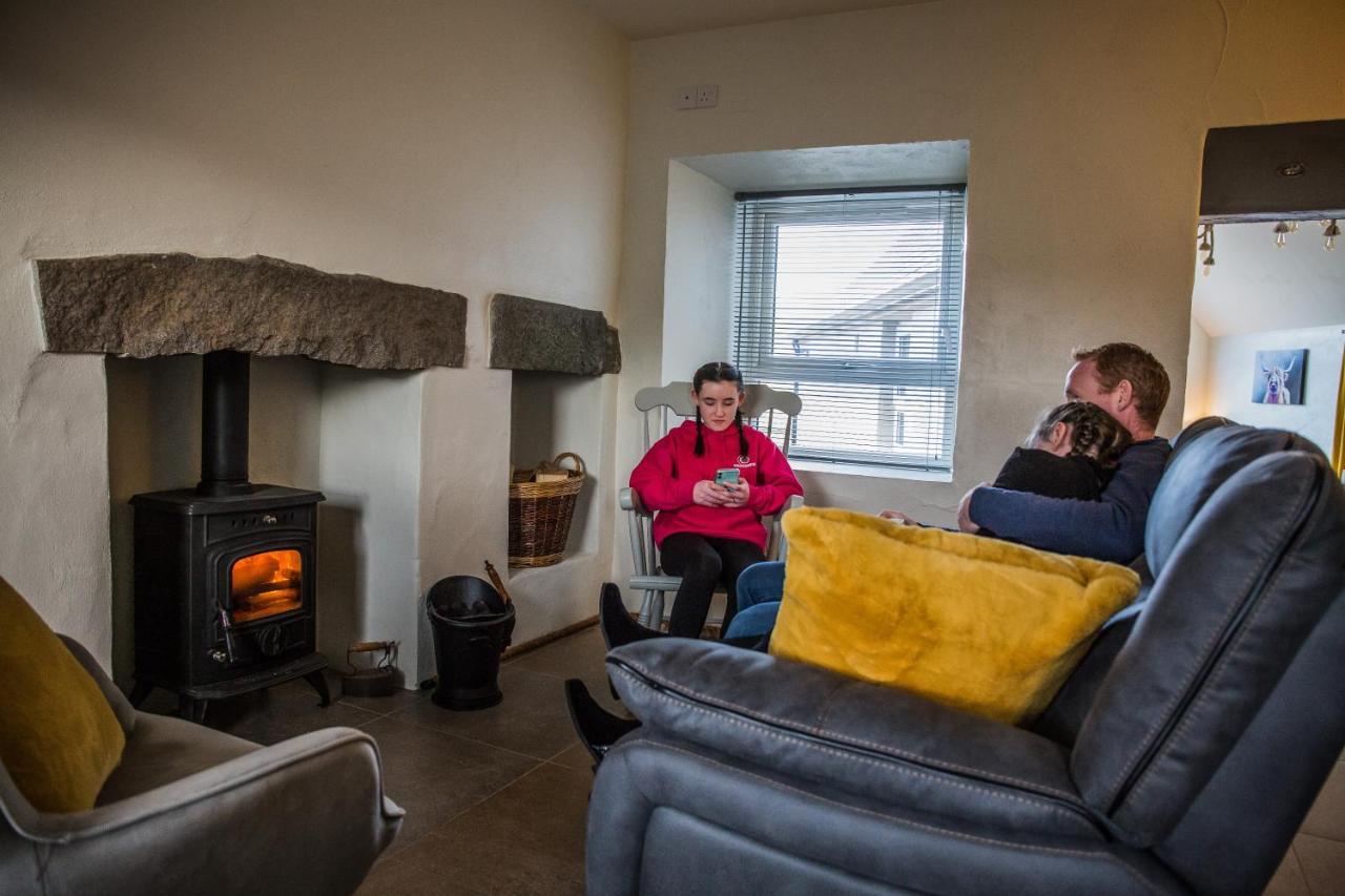 Dans Wee Cottage Slieve Croob Dromara Castlewellan Newcastle מראה חיצוני תמונה